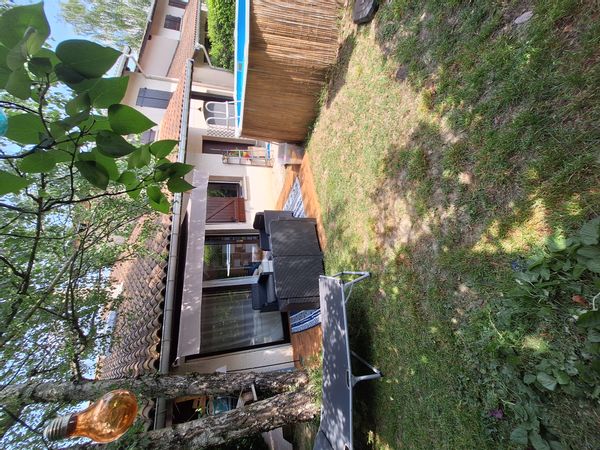 Notre maison au pied des montagnes / stations