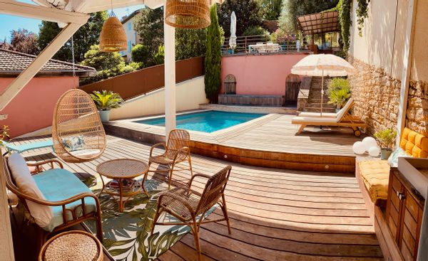 Belle maison avec piscine à proximité immédiate de Lyon