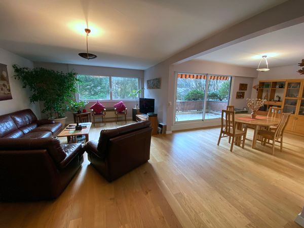 Appartement de 150 m2 dans quartier résidentiel