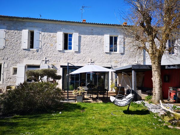 Maison de village à 10 min de La Rochelle