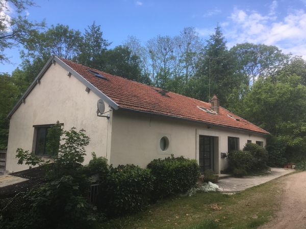 L’ancienne pépinière aux abords de la ville médiévale de semur en auxois