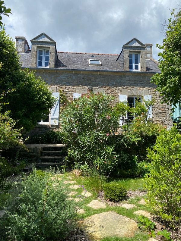 LA MAISON N'EST PAS DISPONIBLE POUR L'ÉTÉ 2026
