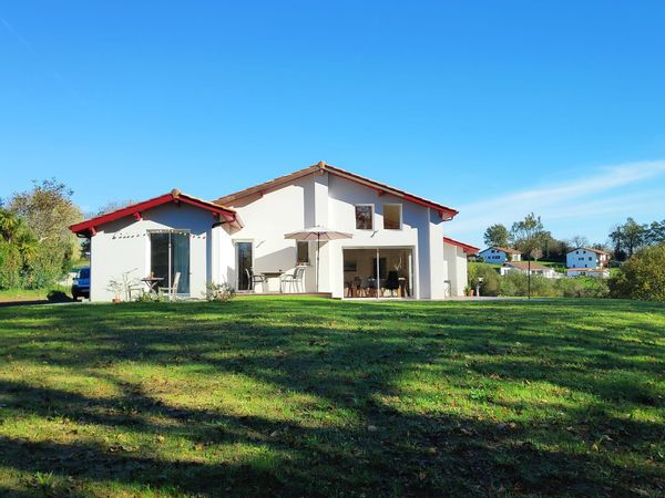 La maison de Marina & Rafael Cet été, nous aimerions partir en Italie ou au Portugal