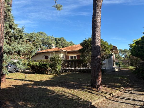 Grande maison proche de la plage -