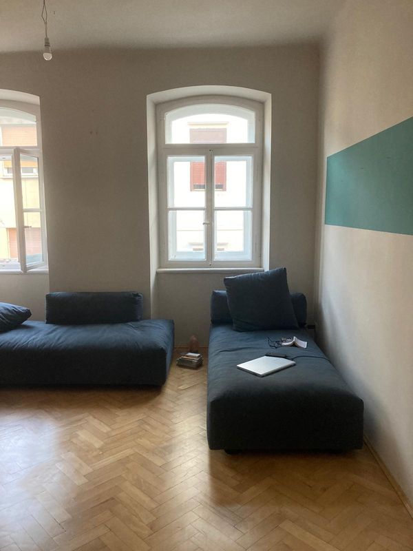 Bright Colorful Apartment in Historic Trieste Building