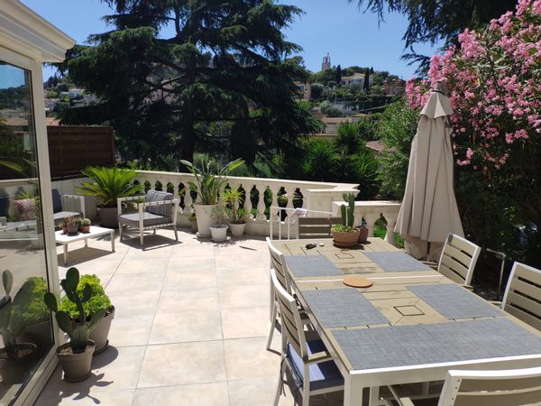 4bdr house, in Villefranche-sur-mer, only reciprocal exchanges with Alps ski resort