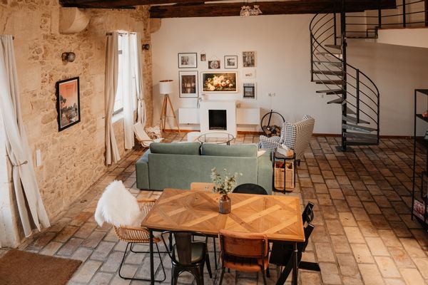 Maison de Caractère environs Montpellier : Salle de Cinéma, Jeux et 12 min de la plage !