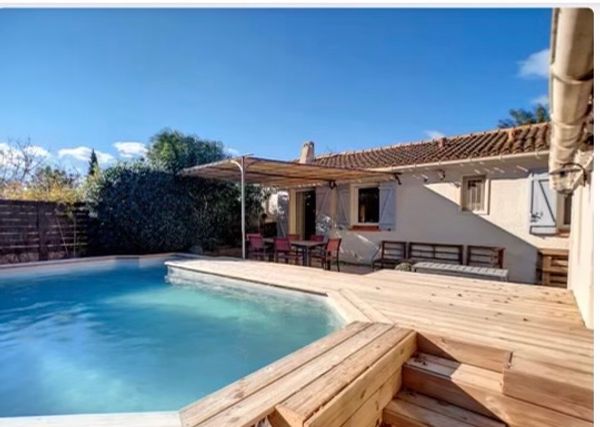 Maison avec piscine proche Avignon