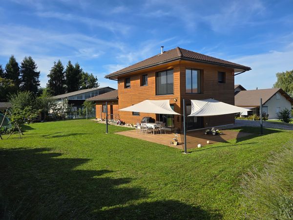 Échange de maison en Haute-Savoie – Entre lacs, montagnes et art de vivre alpin