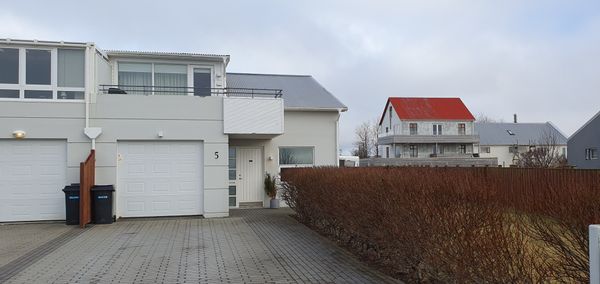 La maison de Þröstur