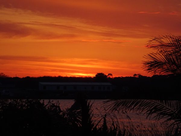 Villa à L'ile Tudy (échange contre maison avec piscine s'il n'y a pas la mer)
