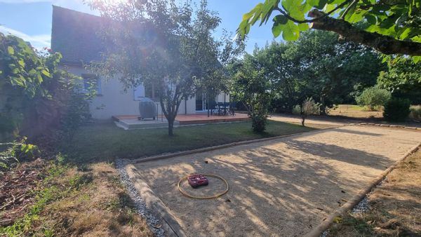 Maison avec jardin sur l'Ile du bonheur
