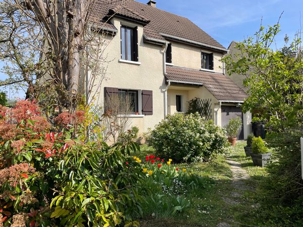 House with garden - 20min from Paris city center