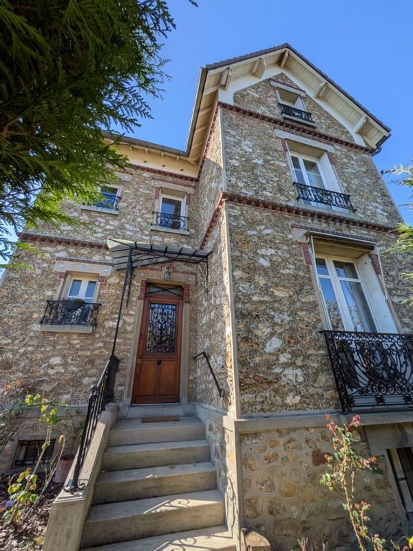 Maison pierre meulière 5 chambres