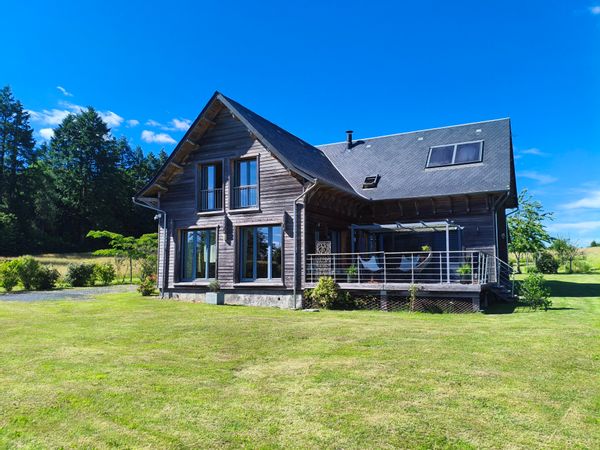 la maison de fabienne Vivre en pleine nature en Corrèze 10 couchages