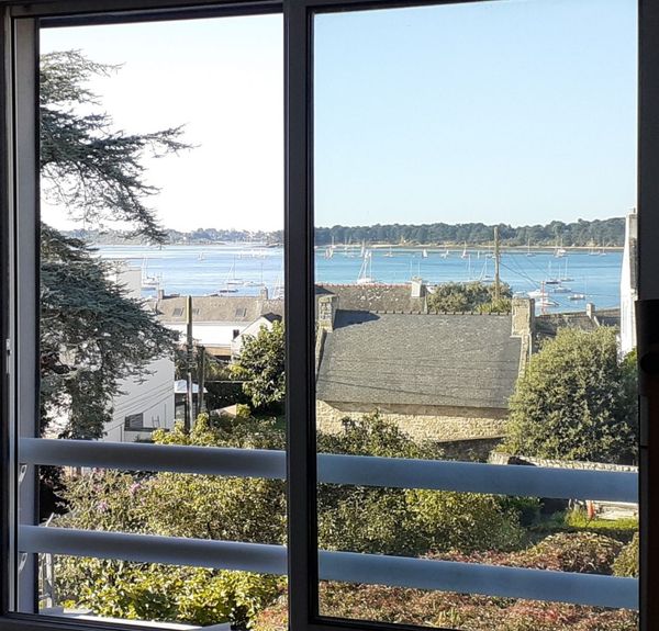 Près de Vannes, appartement vue mer