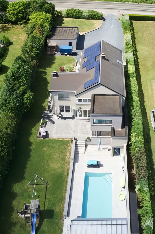 Charmante maison 4 chambres piscine int/ext (disponible été 2025)