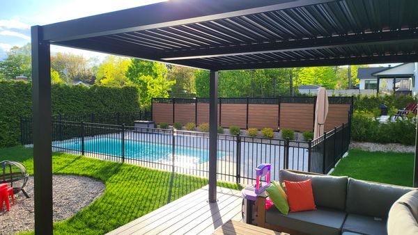 Grande maison familiale avec piscine, terrasse et jardin, proche de Québec