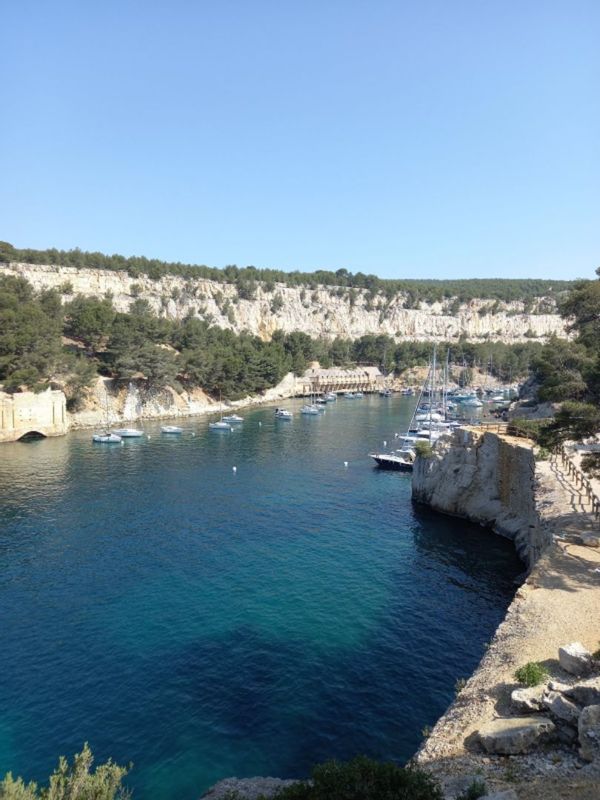 Rez de jardin proche Cassis chez Céline et Julien