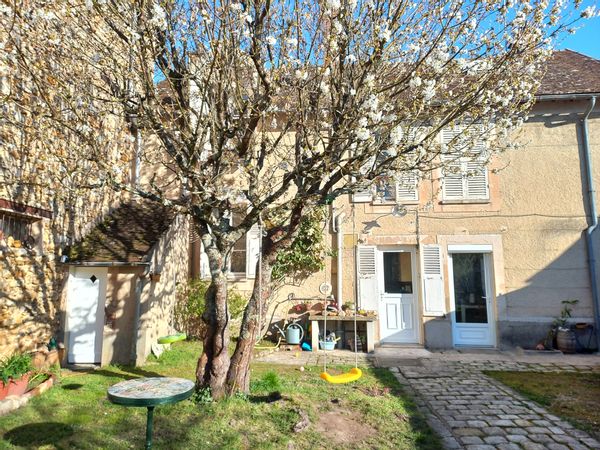 Maison de famille Forêt de Fontainebleau/bord de Seine, à 35mn direct de Paris!