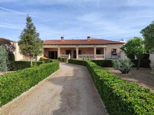 Maison à Rozalén del Monte