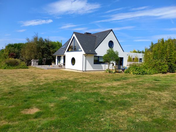 Une maison en bois à deux pas des plages