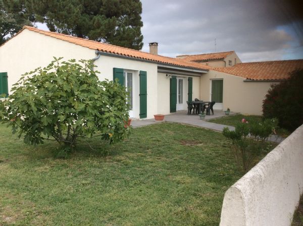 A Oléron la maison de Anne-marie et Bernard. 2026 NOUS NE POUVONS PAS PRETER NOTRE  MAISON.