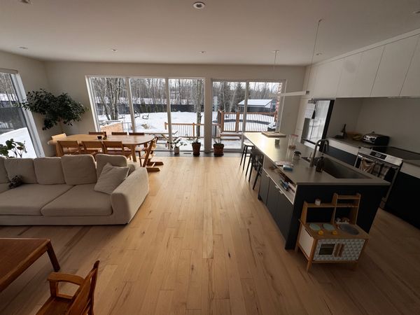 La maison d'Alex et Claudia au coeur du village de Bromont