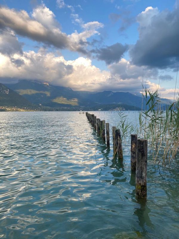 Maison aux portes d'Annecy entre lac et montagnes
