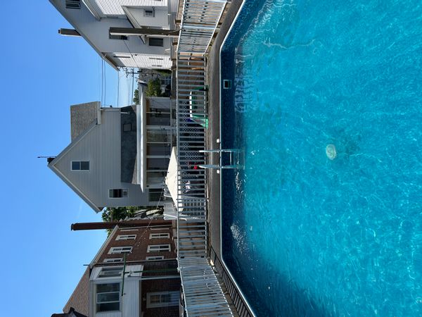 Beautiful Colonial Style Home with Saltwater Pool - 15 minute drive to Downtown Boston.
