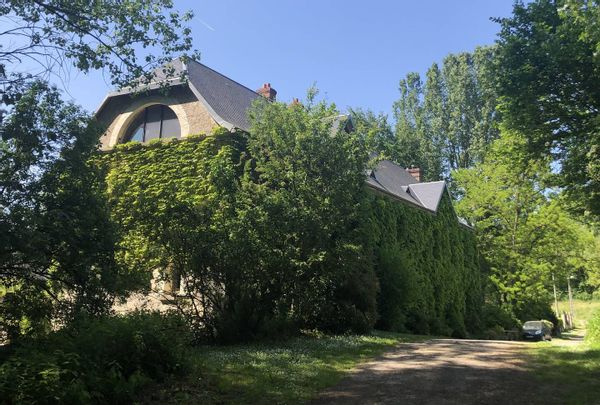 ANCIEN MOULIN  RÉNOVÉ EN PLEINE NATURE  !