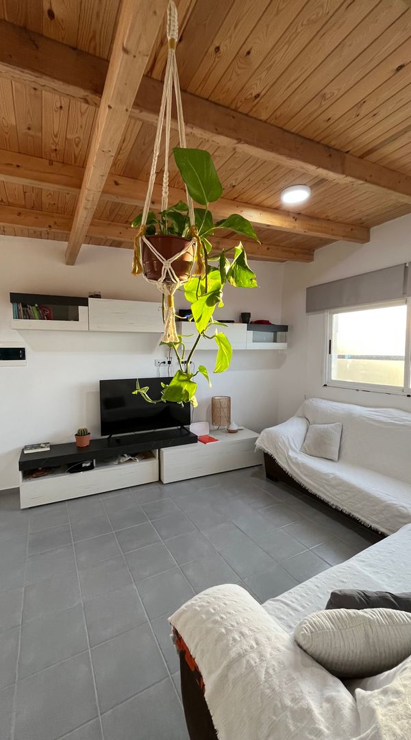 Casa terrera de Kemen y Luis