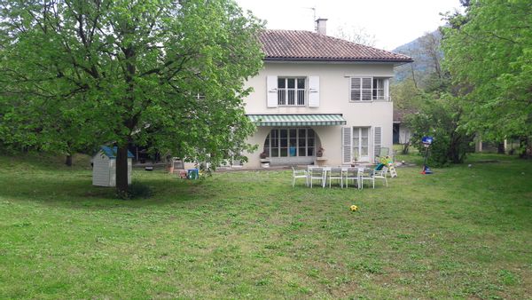 La maison de Marie-Cécile et Philippe climatisée, entre ville et montagne