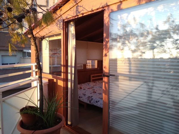 Chambre avec salle de bain dans la maison de Cristina et Lluís