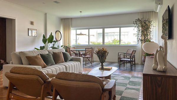 Live Rio on foot –  Spacious 3BR apartment in Ipanema - 2 min. walk to Ipanema & Copacabana beaches