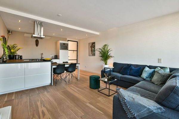 A modern and cosy appartement only 15min away from Amsterdam *** min 5 nights stay***