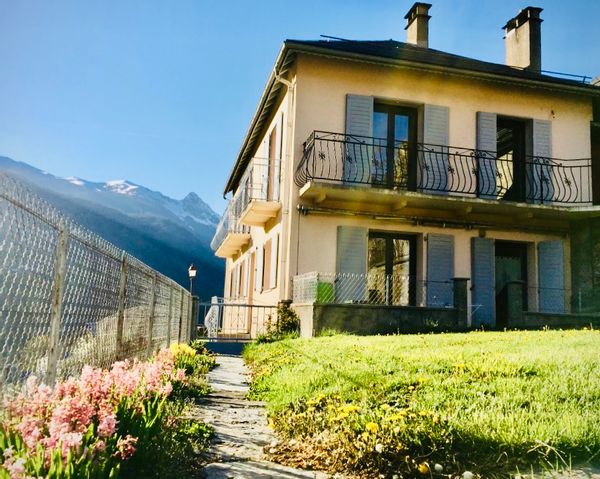 Rez de jardin avec vue sur Montagnes Proche commerces