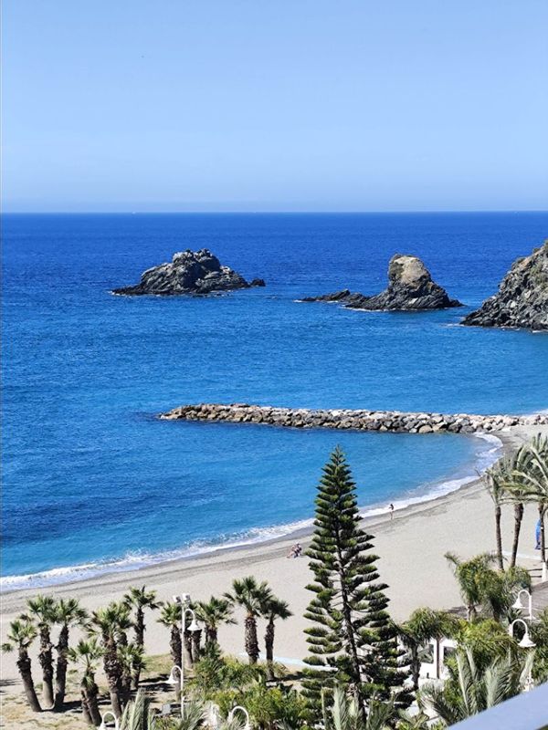 PENTHOUSE unico en primera linea con vistas impresionantes al mar !!!