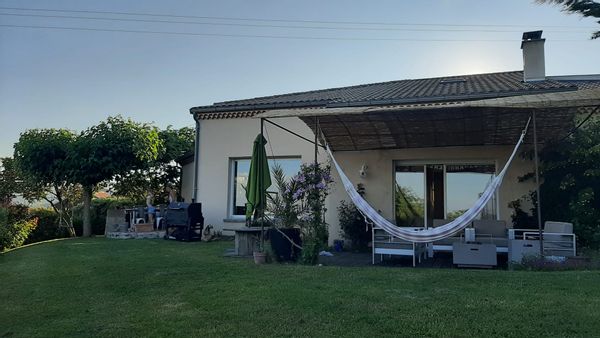 Maison familiale au calme, vue campagne près de Clermont-Ferrand