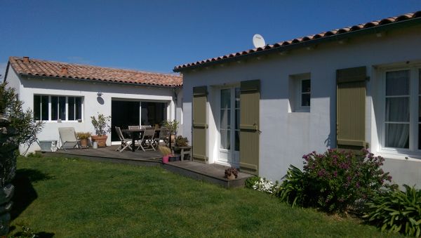 Maison sur l'ile de Ré au cœur du village de Ste Marie