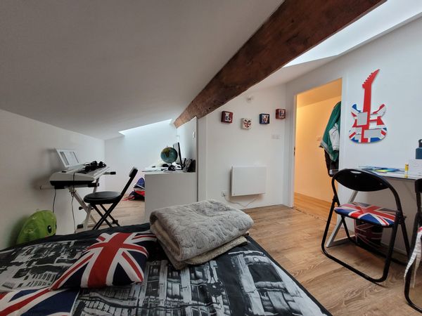 Chambre privée - 1 lit double et sanitaires privés - demander dispo