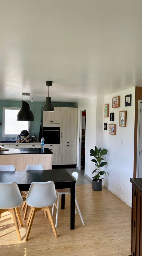 Maison au calme entre ville et campagne Bretonne, à 10min des plages.
