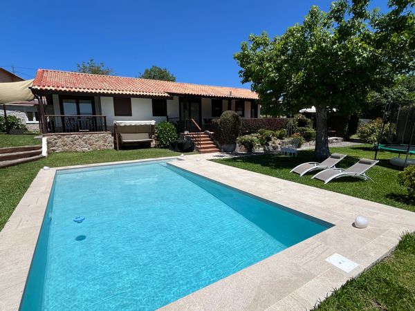 La maison de Roberto, Paloma & Laura