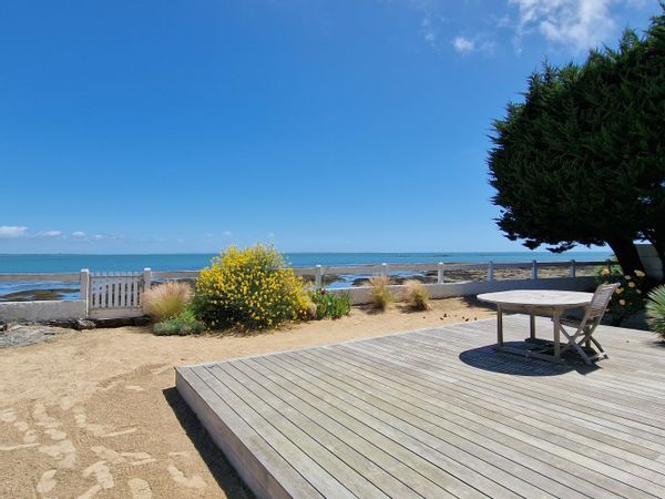 Face à la mer - Villa familiale 10 personnes en Morbihan - Min 6 nuits et hors vacances scolaires.