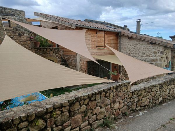La maison de Nicolas Ophélie et leurs filles Lison et Eloise