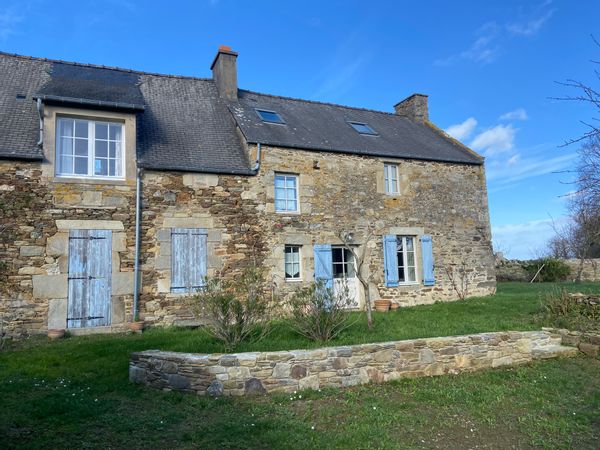 Maison de vacances familiale avec grand jardin en Bretagne