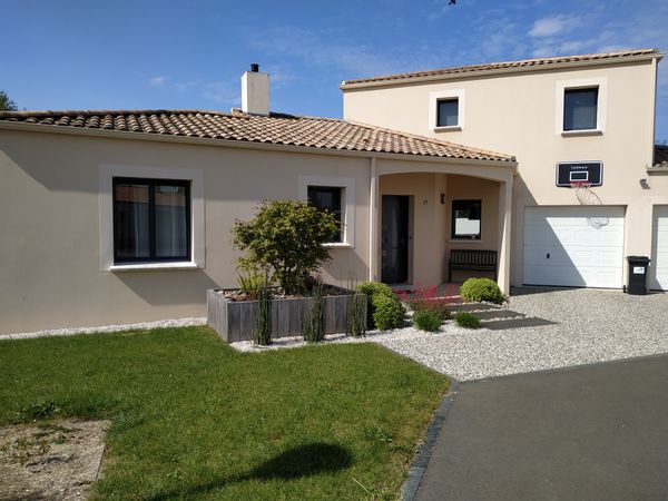 Maison lumineuse en campagne vendéenne.