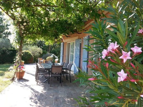Provence house swimming pool