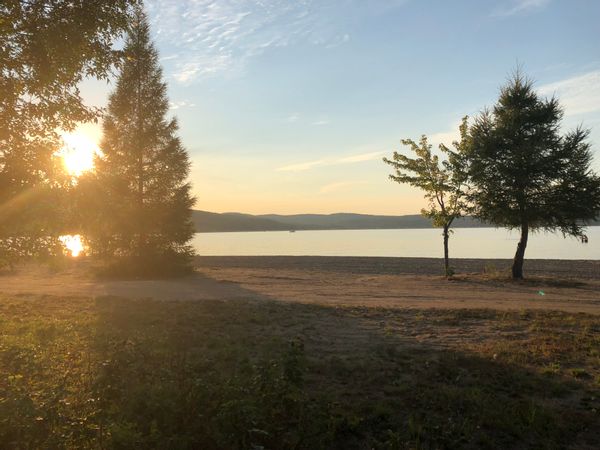 Maison sur le bord dun lac à 35 minutes de la ville de Québec