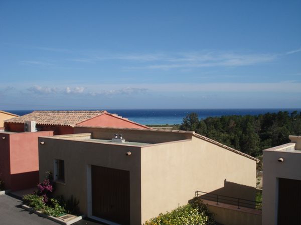 CORSE Appartement vue mer à 5mn à pied de la plage